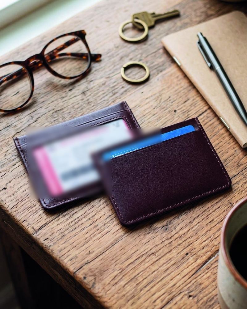 Leather card holder CH26-9047 in cow printed leather